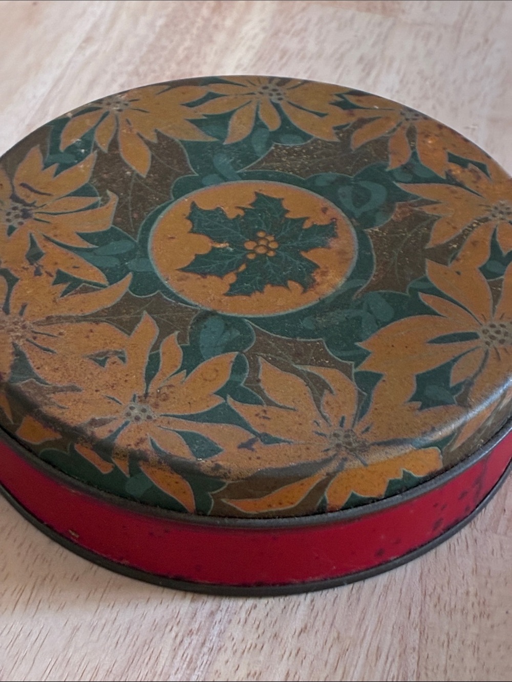 Vintage Floral Poinsettia Holiday Tin - Green & Red w/ sewing supplies